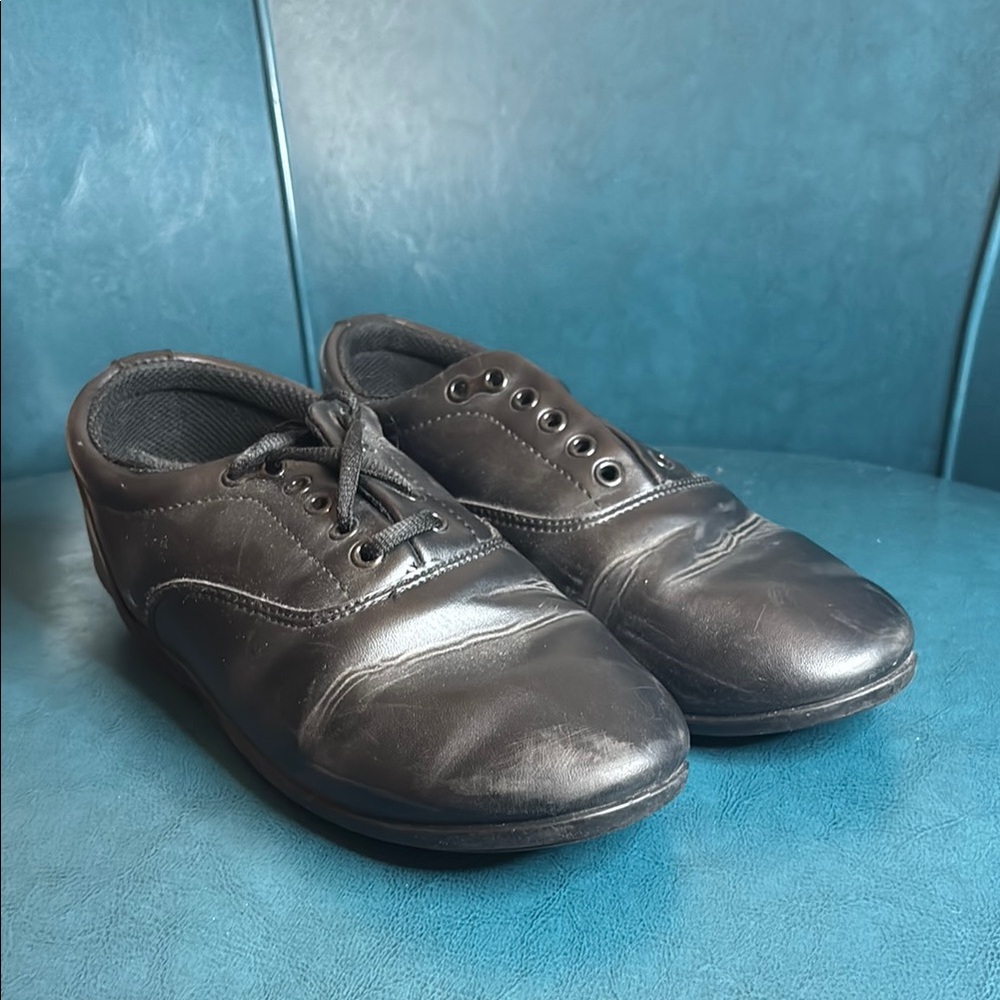 Classic Black Leather Oxford Shoes